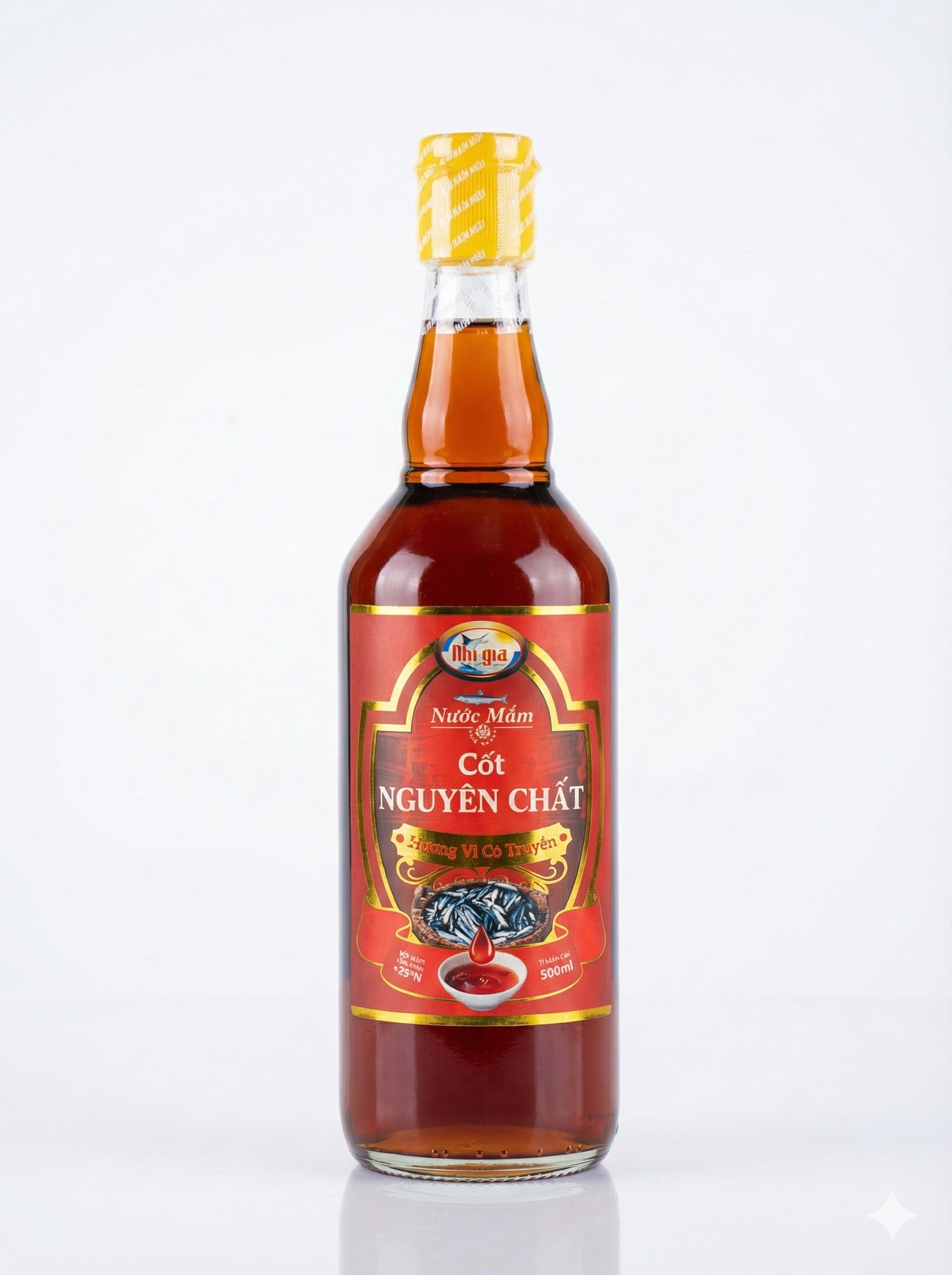 Chai nước mắm cốt nguyên chất Nhị Gia 500ml - Sản phẩm cao cấp